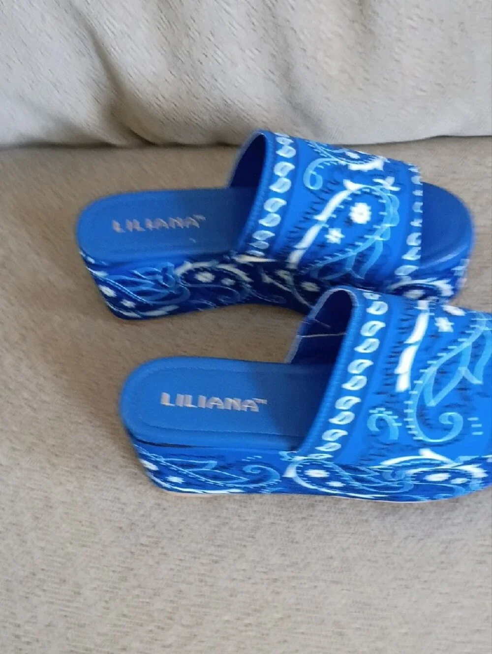 Liliana Blue Paisley Platform Slide Sandals
